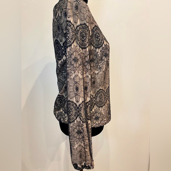 MSSP Brand/Max Studio Black & Nude Lace Detailed Long Sleeve Blouse, SIZE XS. - Picture 6 of 15